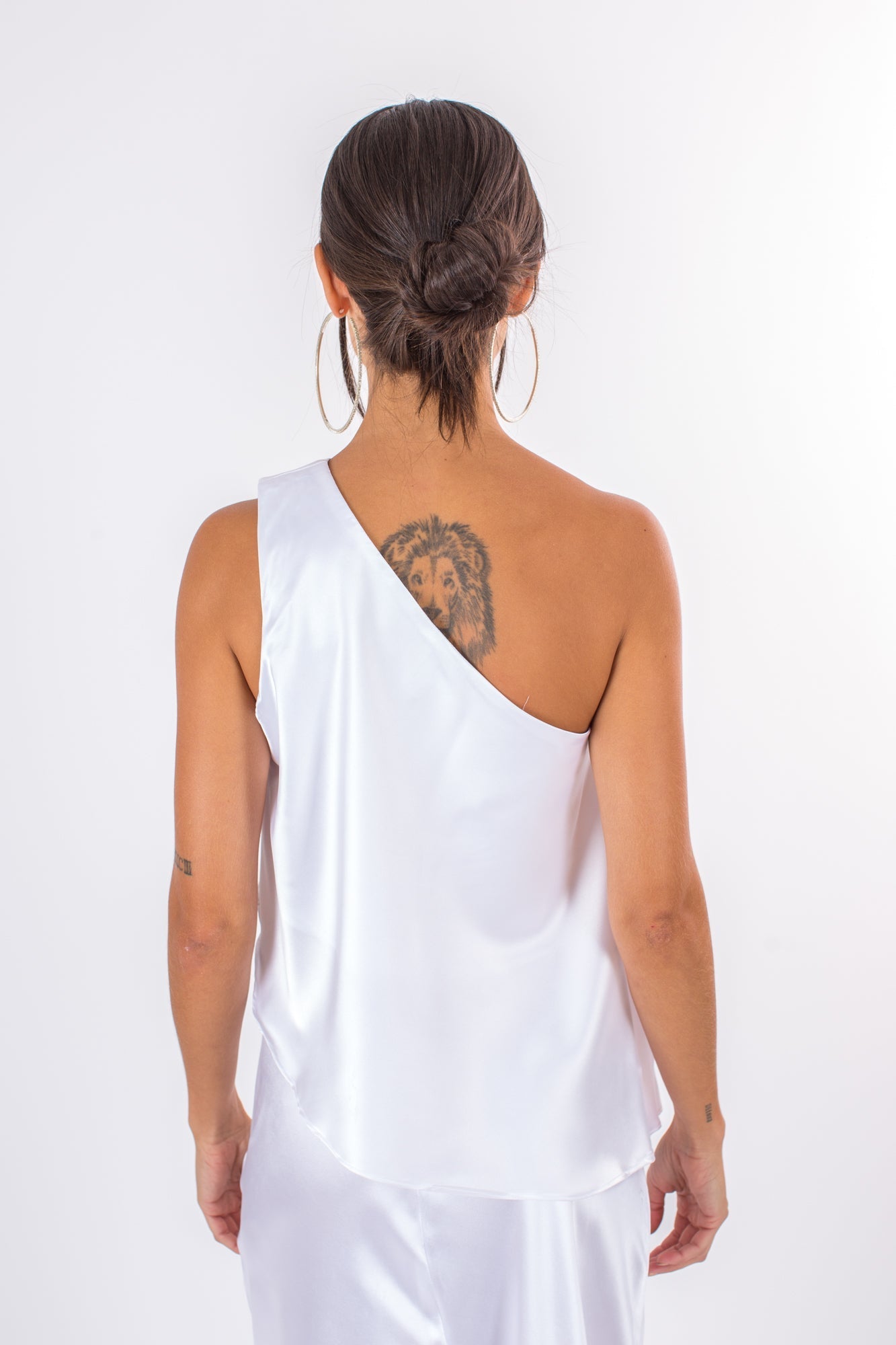 blusa assimétrica cet