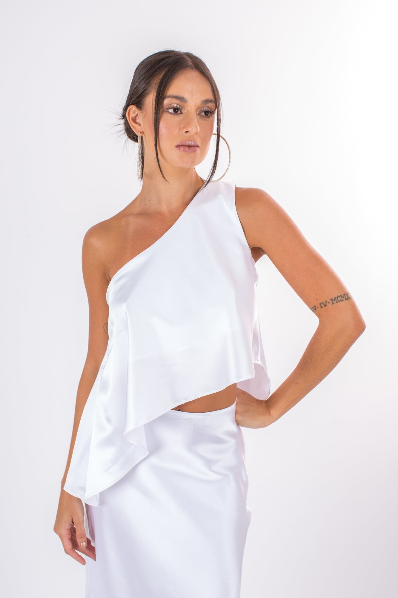 blusa assimétrica cet