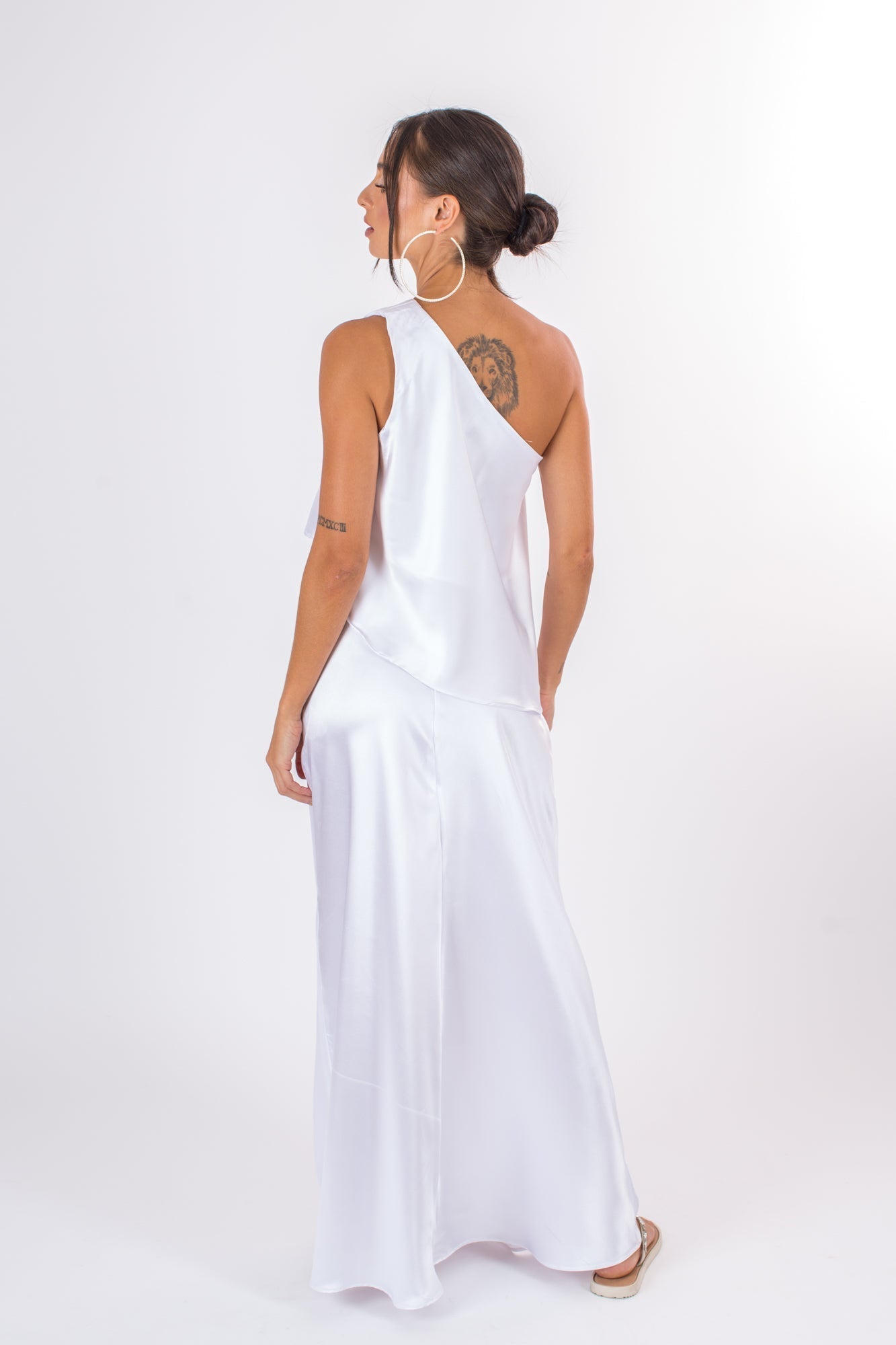blusa assimétrica cet